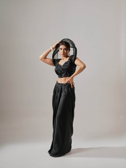 BLACK EMBROIDERED SKIRT - Label Divya Jain