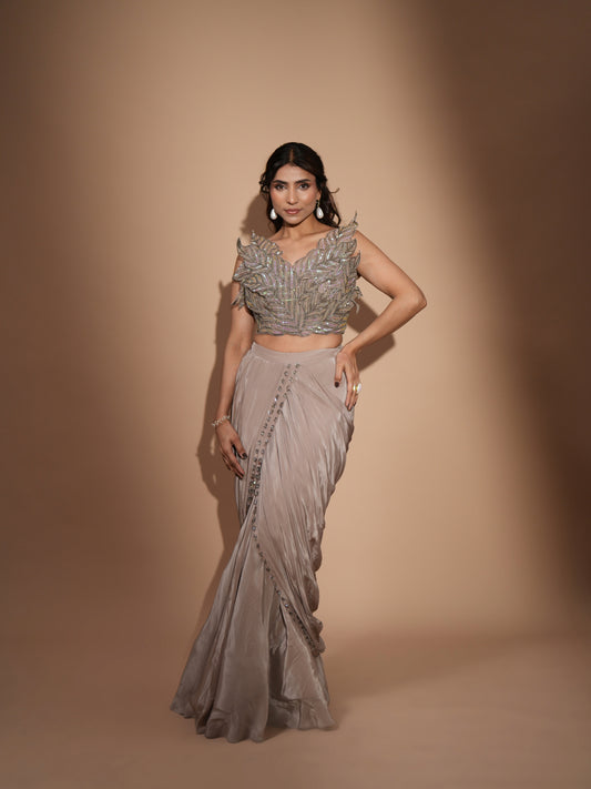 BLOUSE WITH PRE DRAPED GOWN